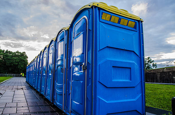 Best Portable restroom trailer rental  in Lansing, KS